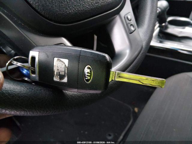 Kia Sorento Lx Image 5