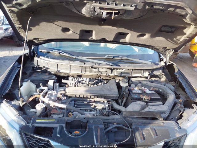 Nissan Rogue S Image 7