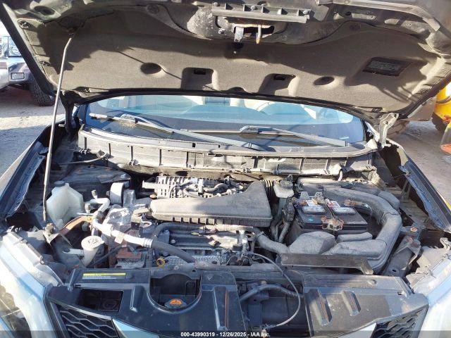 Nissan Rogue S Image 7