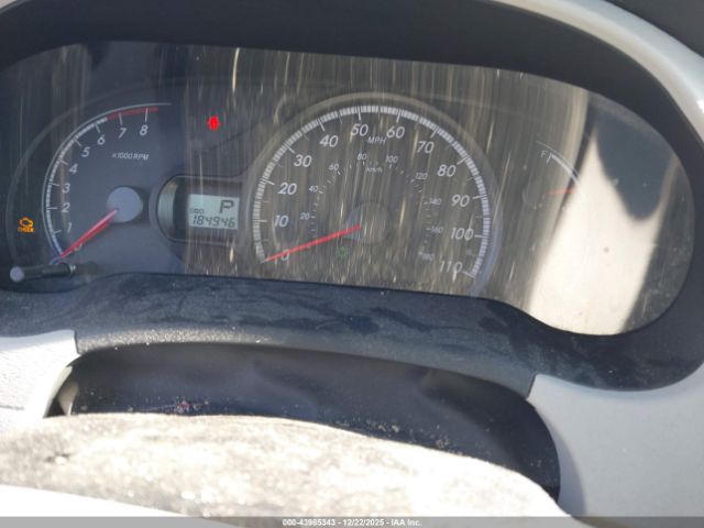 Toyota Sienna Le V6 Image 5