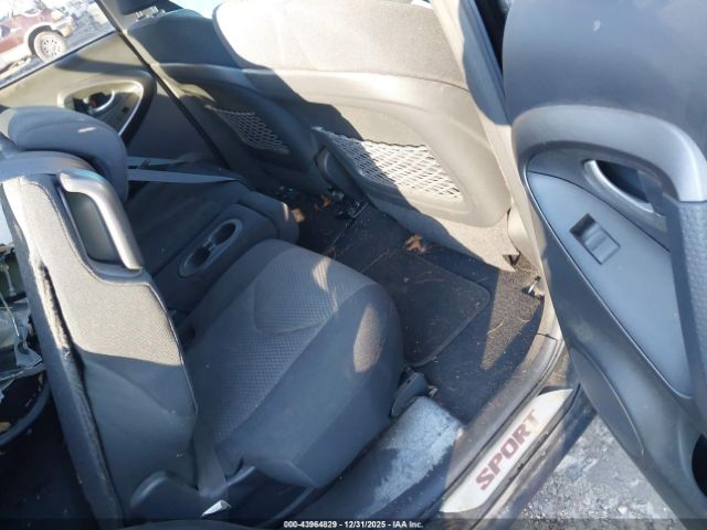 Toyota RAV4 Sport V6 Image 10