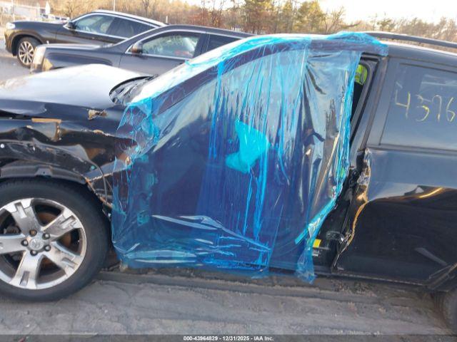 Toyota RAV4 Sport V6 Image 17