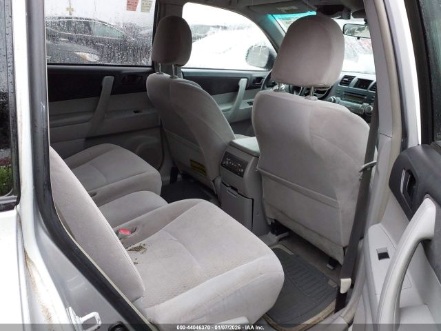 Toyota Highlander Image 8