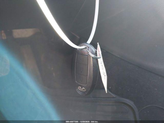 INFINITI Ex Journey Image 11