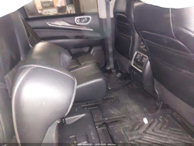 INFINITI JX35 Image 11