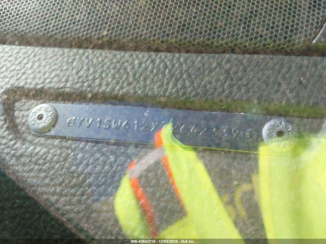 Volvo V70 2.4 Image 10