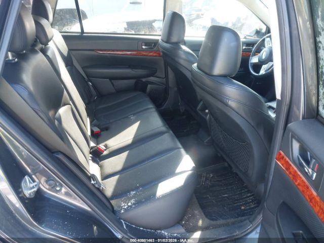 Subaru Outback 2.5i Limited Image 6