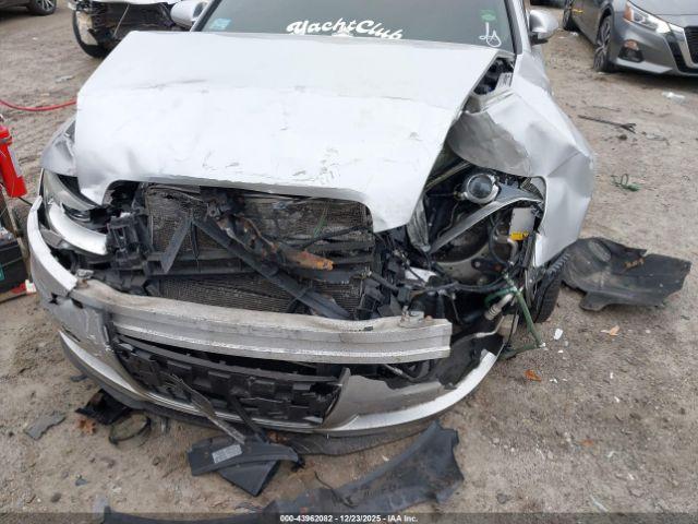 Audi A6 3.2 Image 12