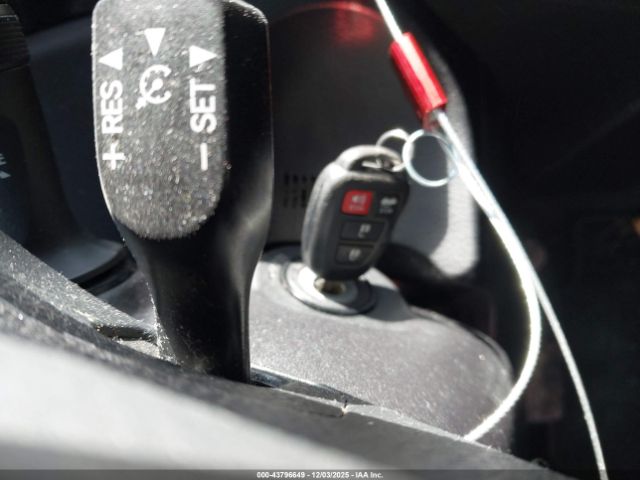 Toyota Corolla Le Image 5