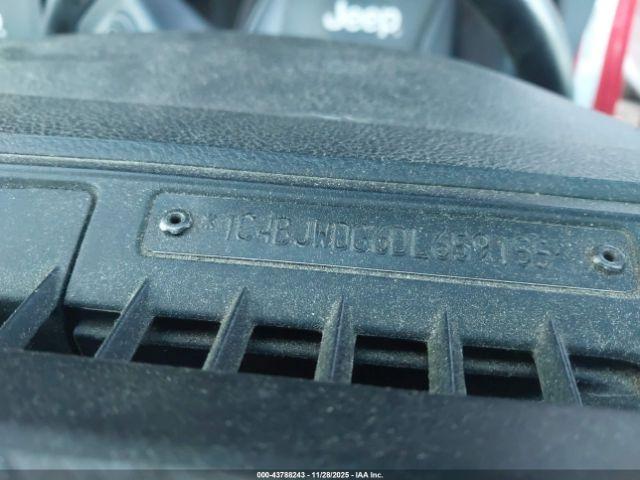 Jeep Wrangler Sport Image 7