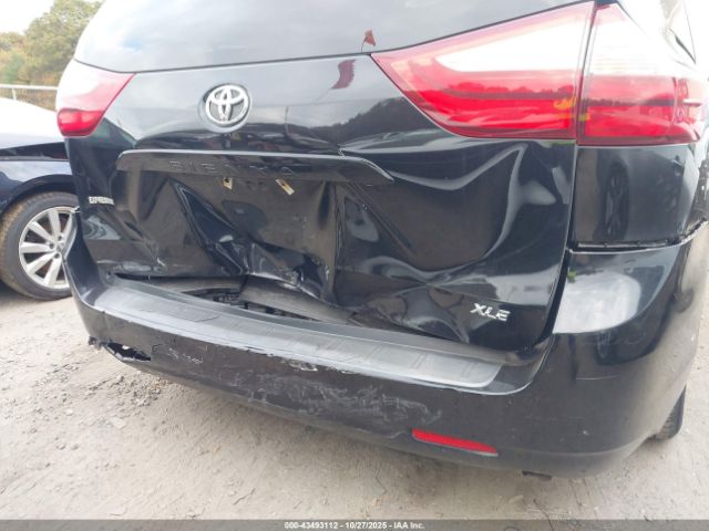 Toyota Sienna Xle 8 Passenger Image 5