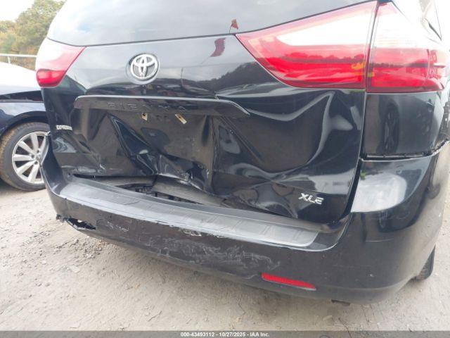 Toyota Sienna Xle 8 Passenger Image 5