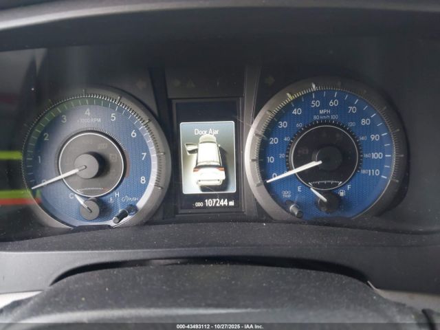 Toyota Sienna Xle 8 Passenger Image 3