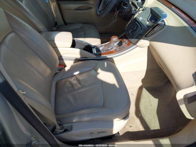 Buick LaCrosse Cxl Image 9