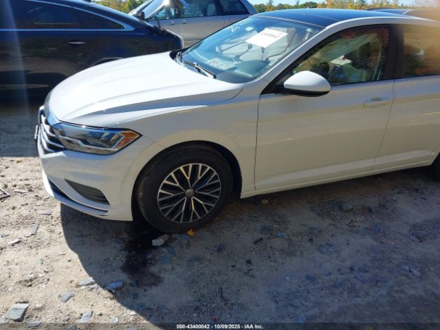 Volkswagen Jetta Image 8