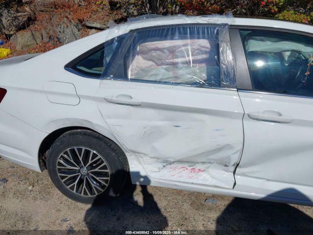 Volkswagen Jetta Image 4