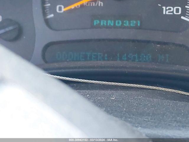 Chevrolet Silverado 2500 Work Truck Image 11