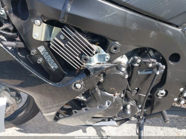 Suzuki Gsx-r600 Image 7