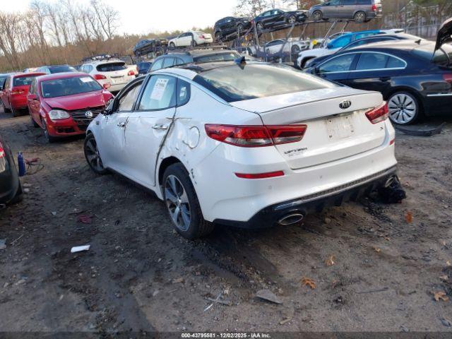 Kia Optima S Image 6