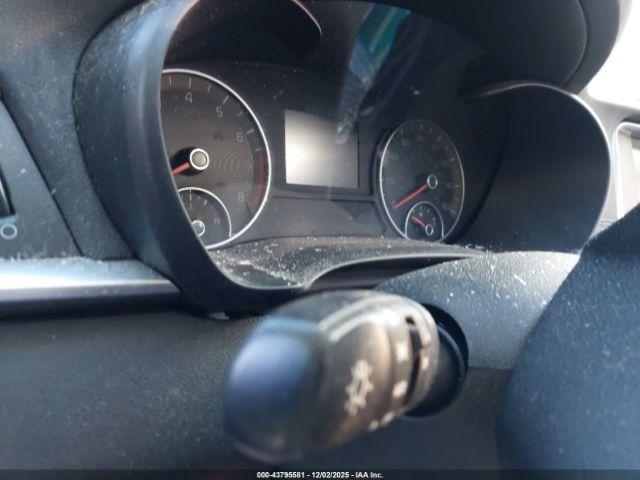 Kia Optima S Image 8