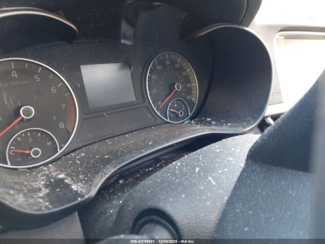 Kia Optima S Image 14