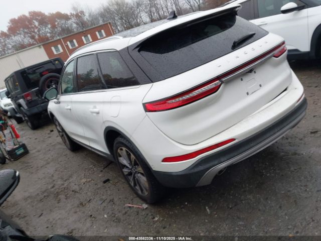 Lincoln Corsair Reserve Image 2