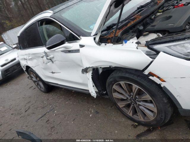 Lincoln Corsair Reserve Image 5