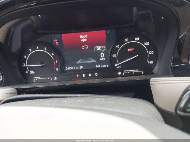 Lincoln Corsair Reserve Image 6