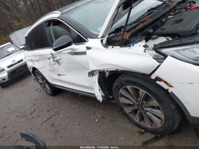 Lincoln Corsair Reserve Image 12