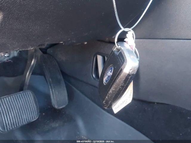 Ford Explorer Xlt Image 11