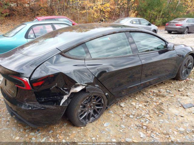 Tesla Model 3 Long Range All-wheel Drive Image 9