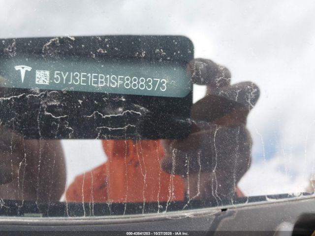 Tesla Model 3 Long Range All-wheel Drive Image 5