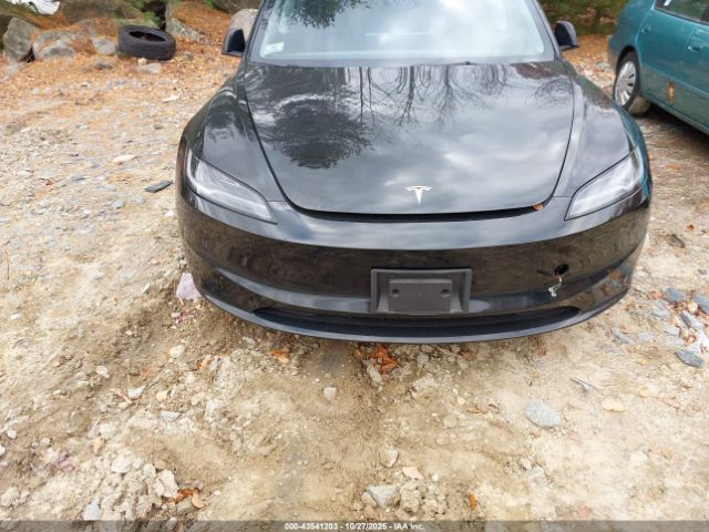 Tesla Model 3 Long Range All-wheel Drive Image 2