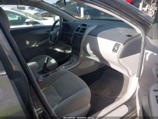 Toyota Corolla Le Image 5