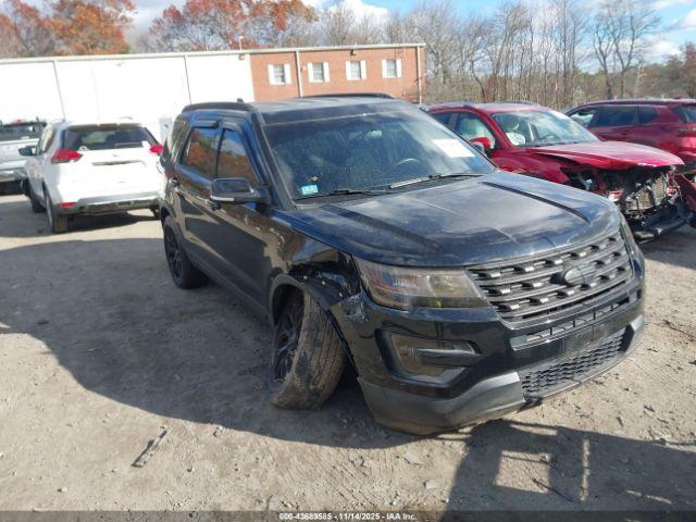  Salvage Ford Explorer