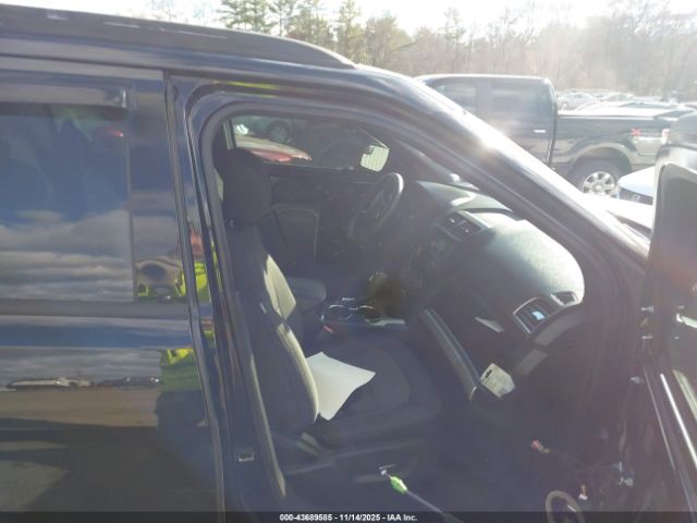 Ford Explorer Xlt Image 2