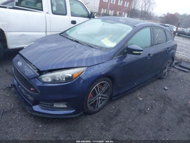 Ford Focus St Image 7