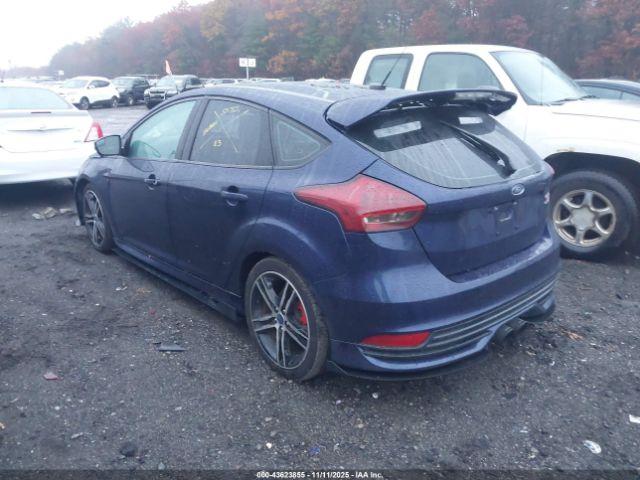 Ford Focus St Image 3