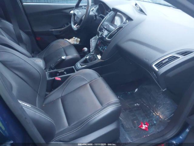 Ford Focus St Image 2