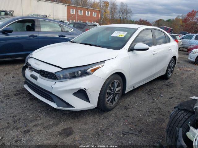 Kia Forte Lxs Image 3