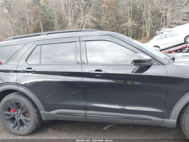 Ford Explorer Xlt Image 4