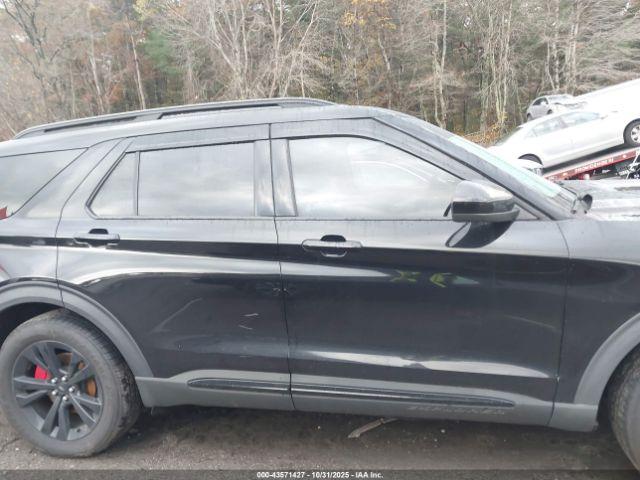 Ford Explorer Xlt Image 4