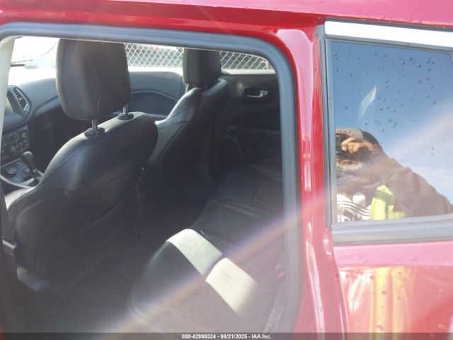 Jeep Compass Latitude 4x4 Image 11