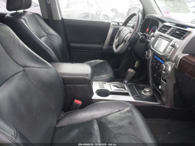 Toyota 4Runner Limited Image 14