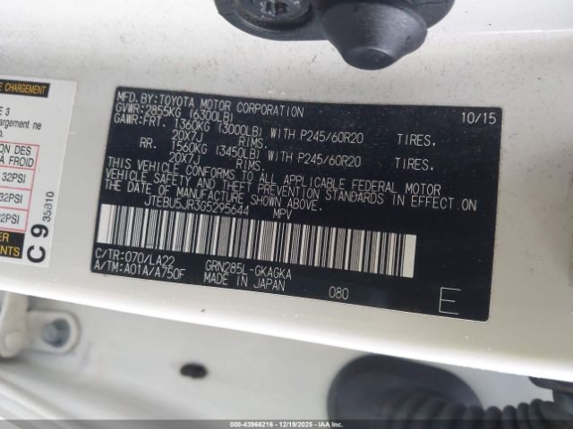 Toyota 4Runner Limited Image 2