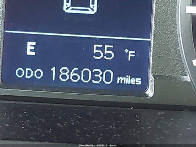 Toyota 4Runner Limited Image 9