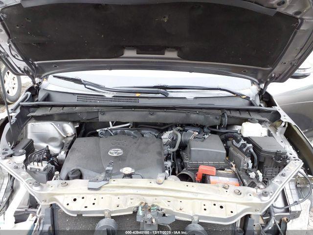 Toyota Highlander Xle Image 14