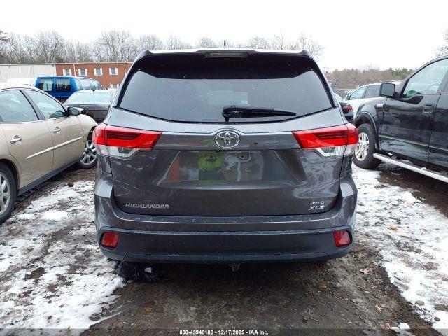 Toyota Highlander Xle Image 9