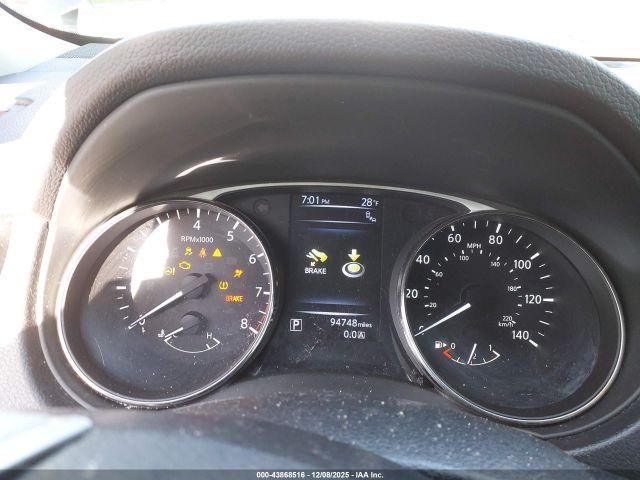 Nissan Rogue Sv Image 9