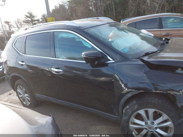 Nissan Rogue Sv Image 2